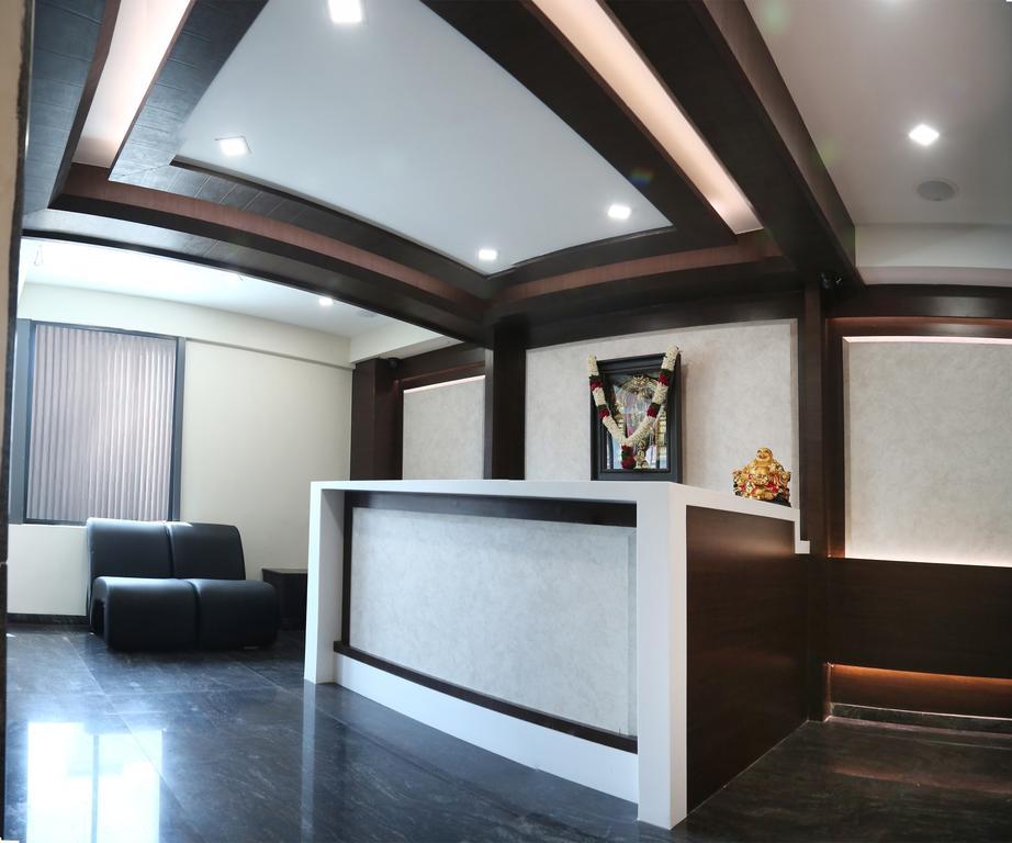 Hotel Sabarees Residency Madurai Buitenkant foto